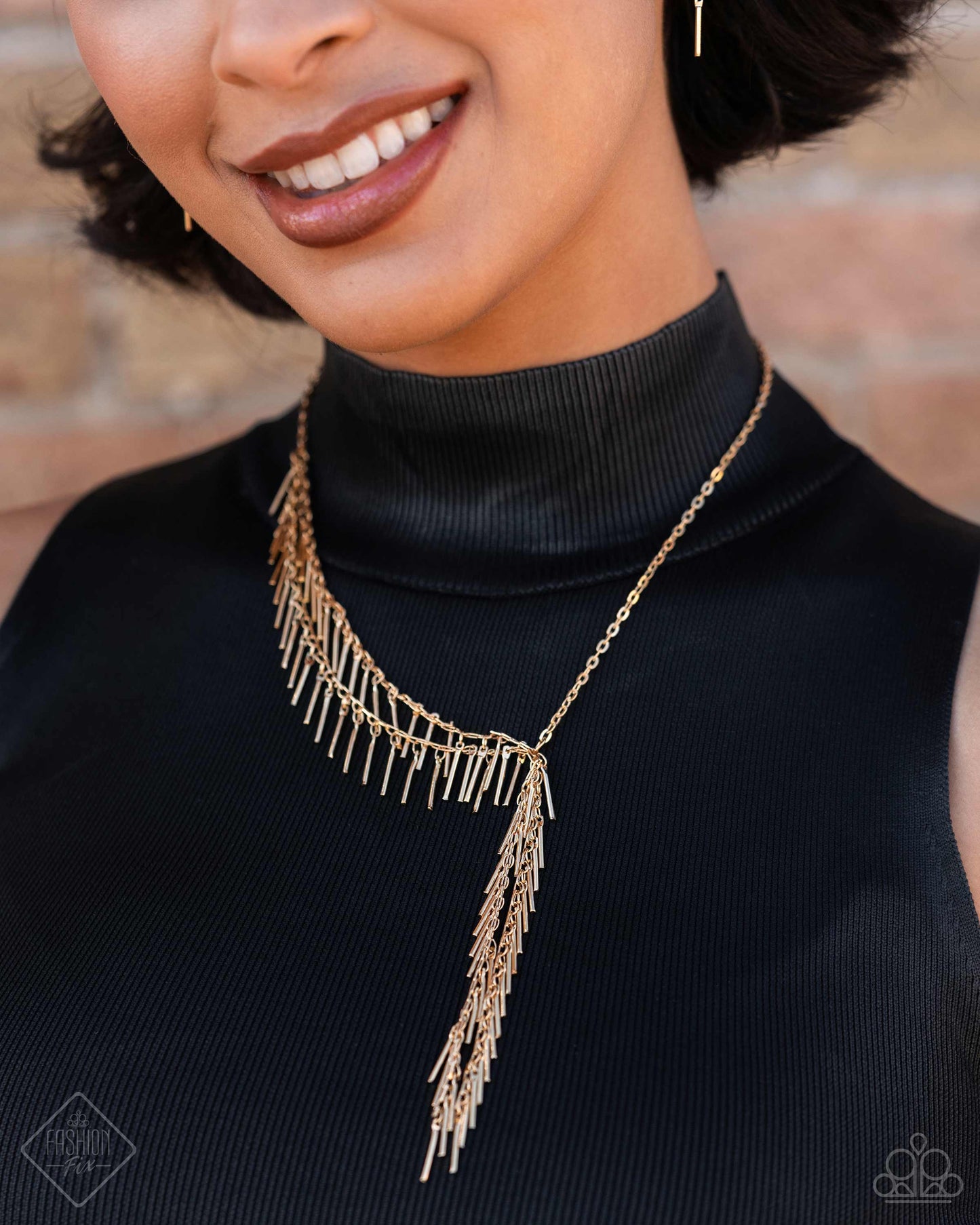 Paparazzi Accessories: Linear Leap - Gold Necklace