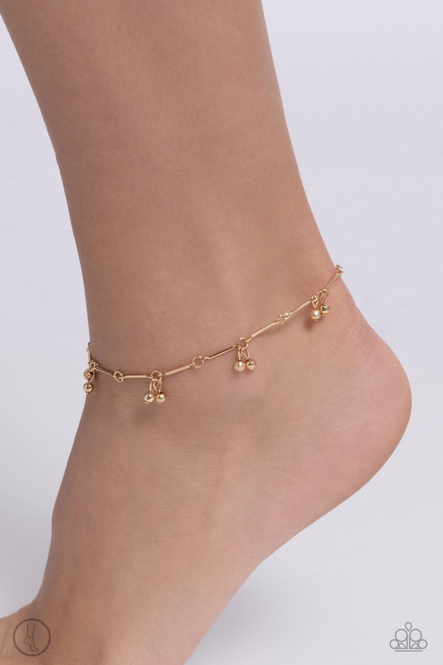 Paparazzi Accessories: A SMILE A Minute - Gold Anklet
