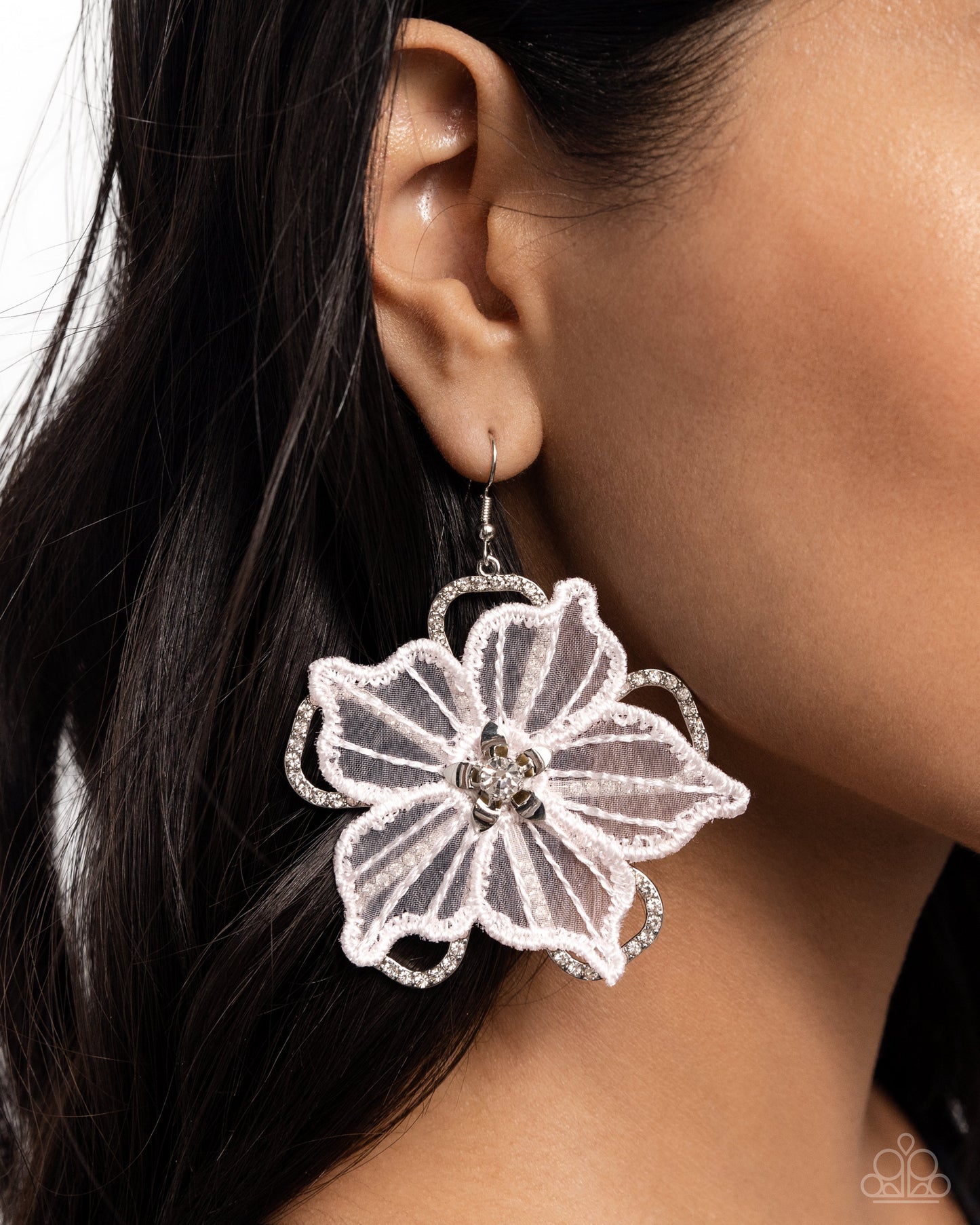 Paparazzi Accessories: Refined Recognition - White Earring
