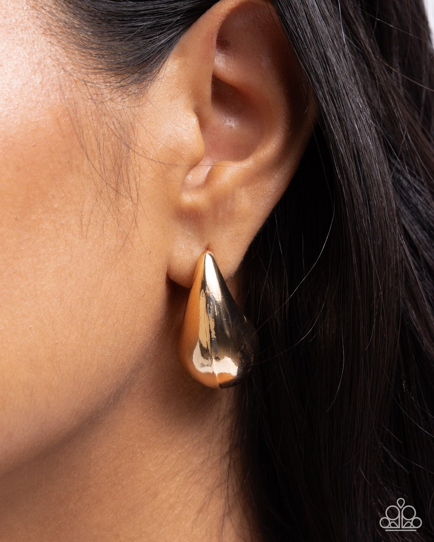 Paparazzi Accessories: Raindrop Reveal - Gold Earring