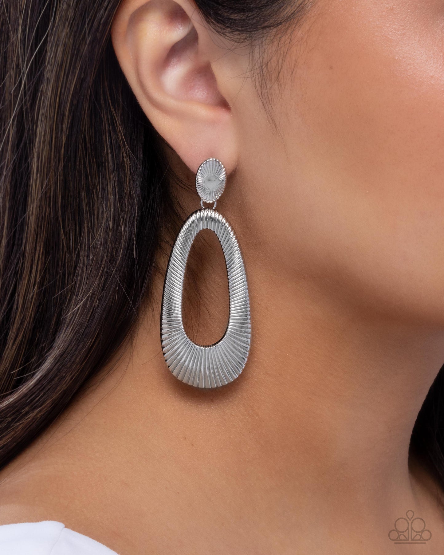 Paparazzi Accessories: Princess Potential - Silver Earring
