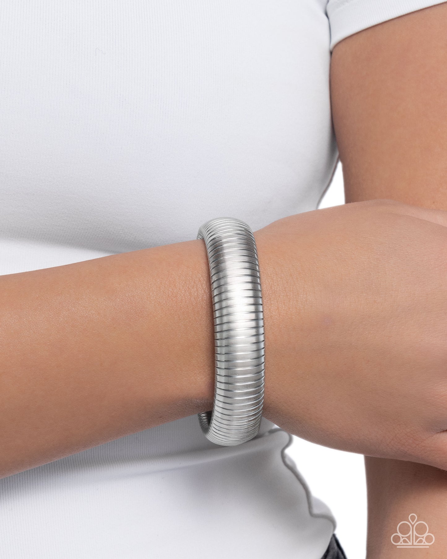 Paparazzi Accessories: Flashy Fringe - Silver Bracelet