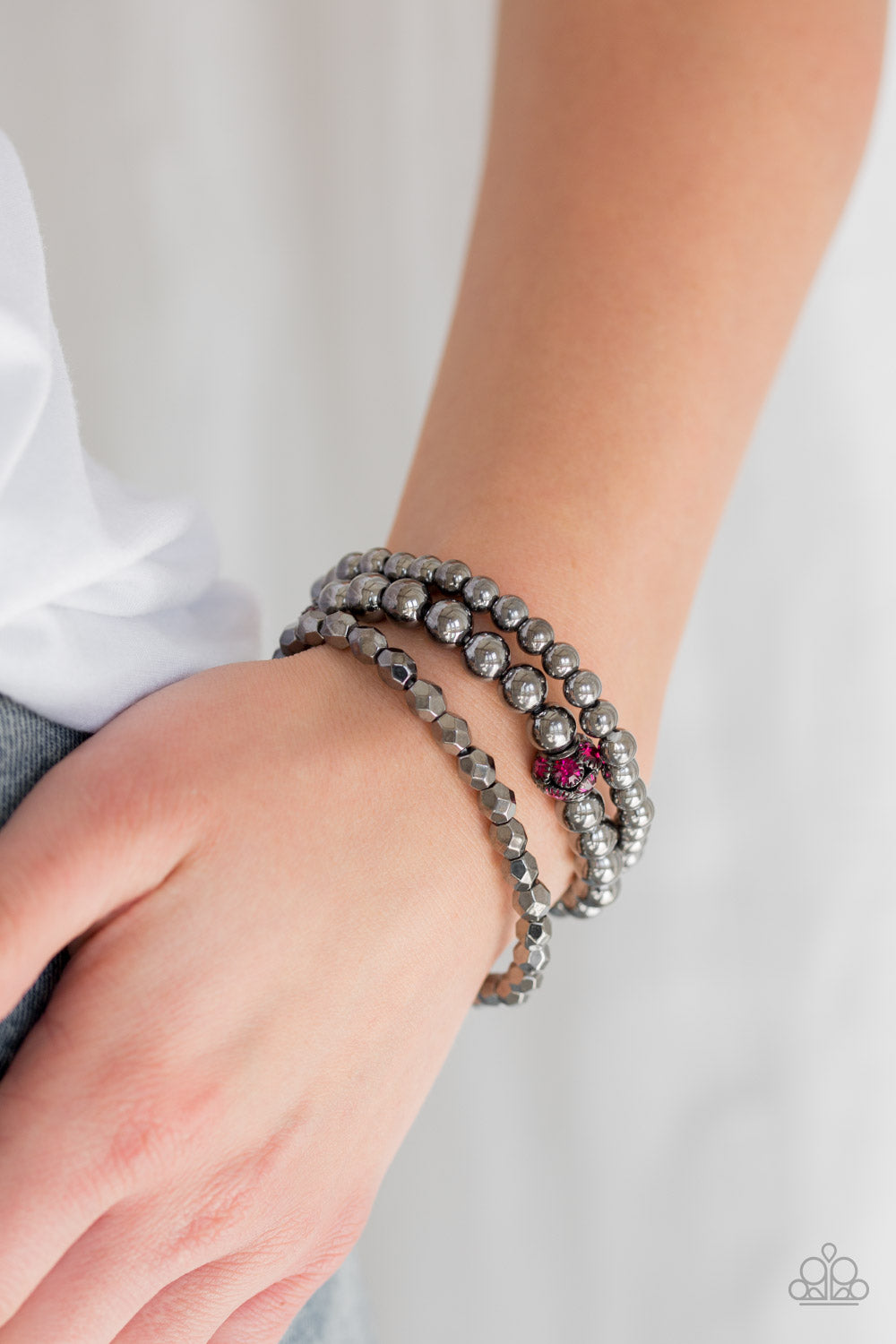Paparazzi Accessories: Noticeably Noir - Pink Bracelet