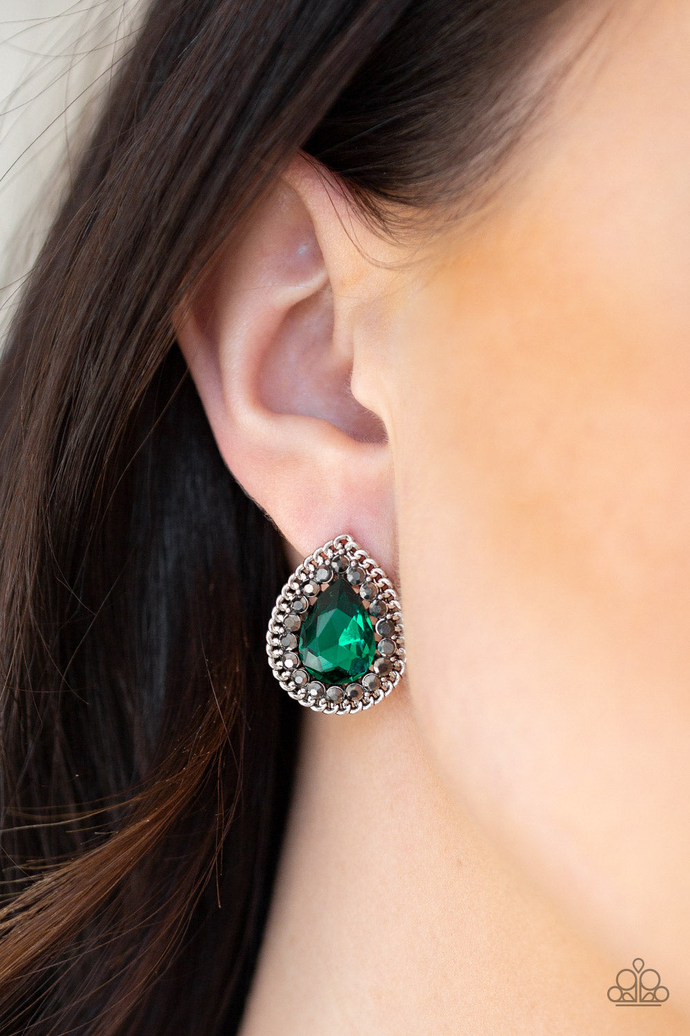 Paparazzi Accessories: Debutante Debut - Green Earring