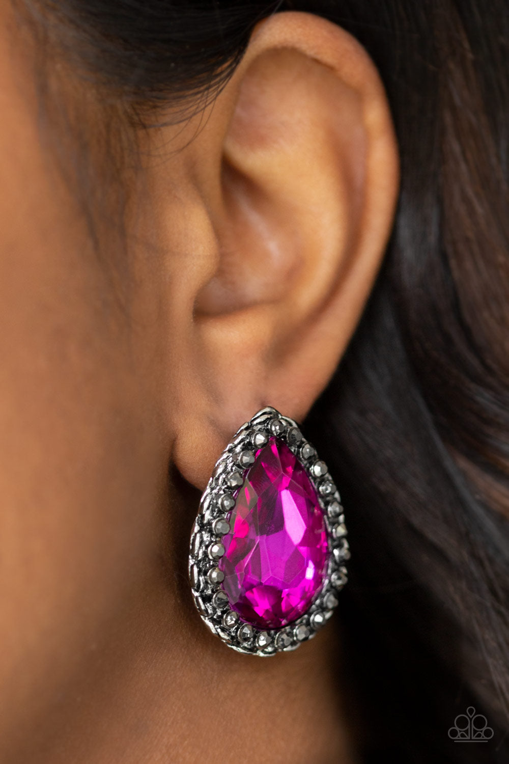 Paparazzi accessories: Dare To Shine - Pink Earring