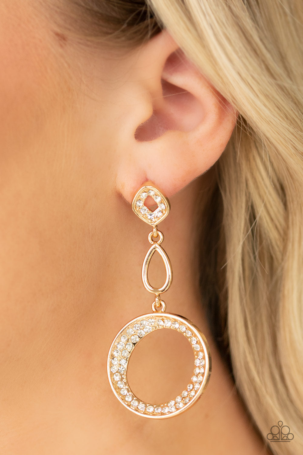 Paparazzi Accessories: On The Glamour Scene - Gold Earring