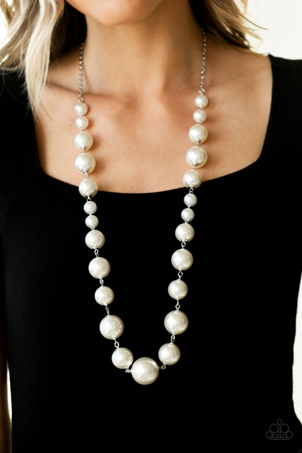 Paparazzi Accessories:Pearl Prodigy - White Necklace