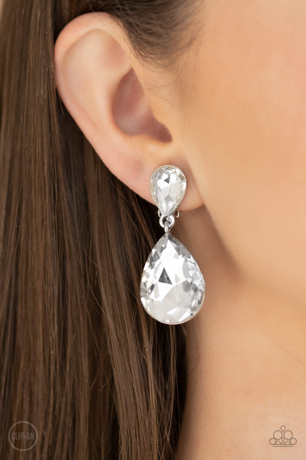 Paparazzi Accessories: Aim For The MEGASTARS - White Earring