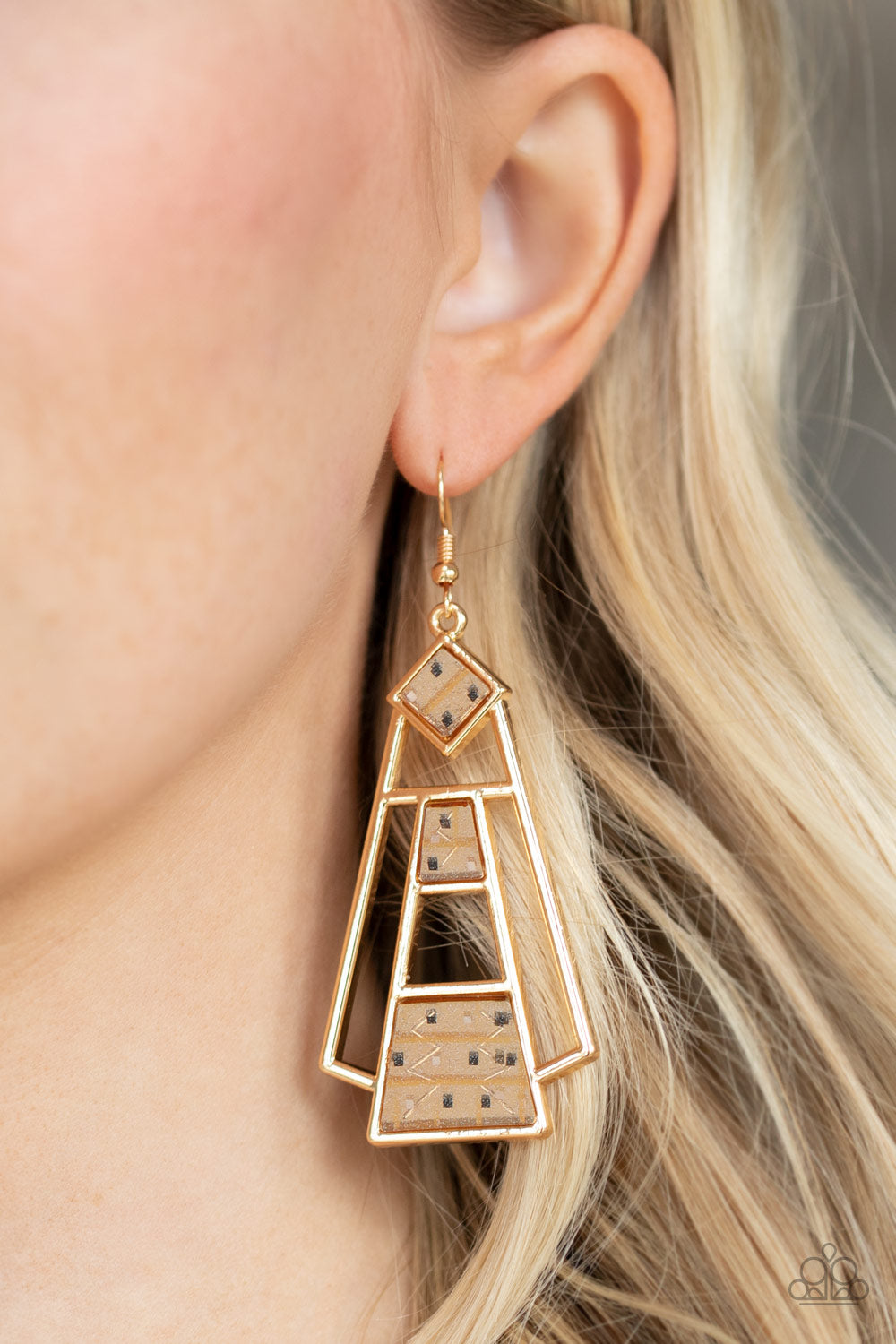 Paparazzi Accessories: Retro Minimalist - Gold Necklace