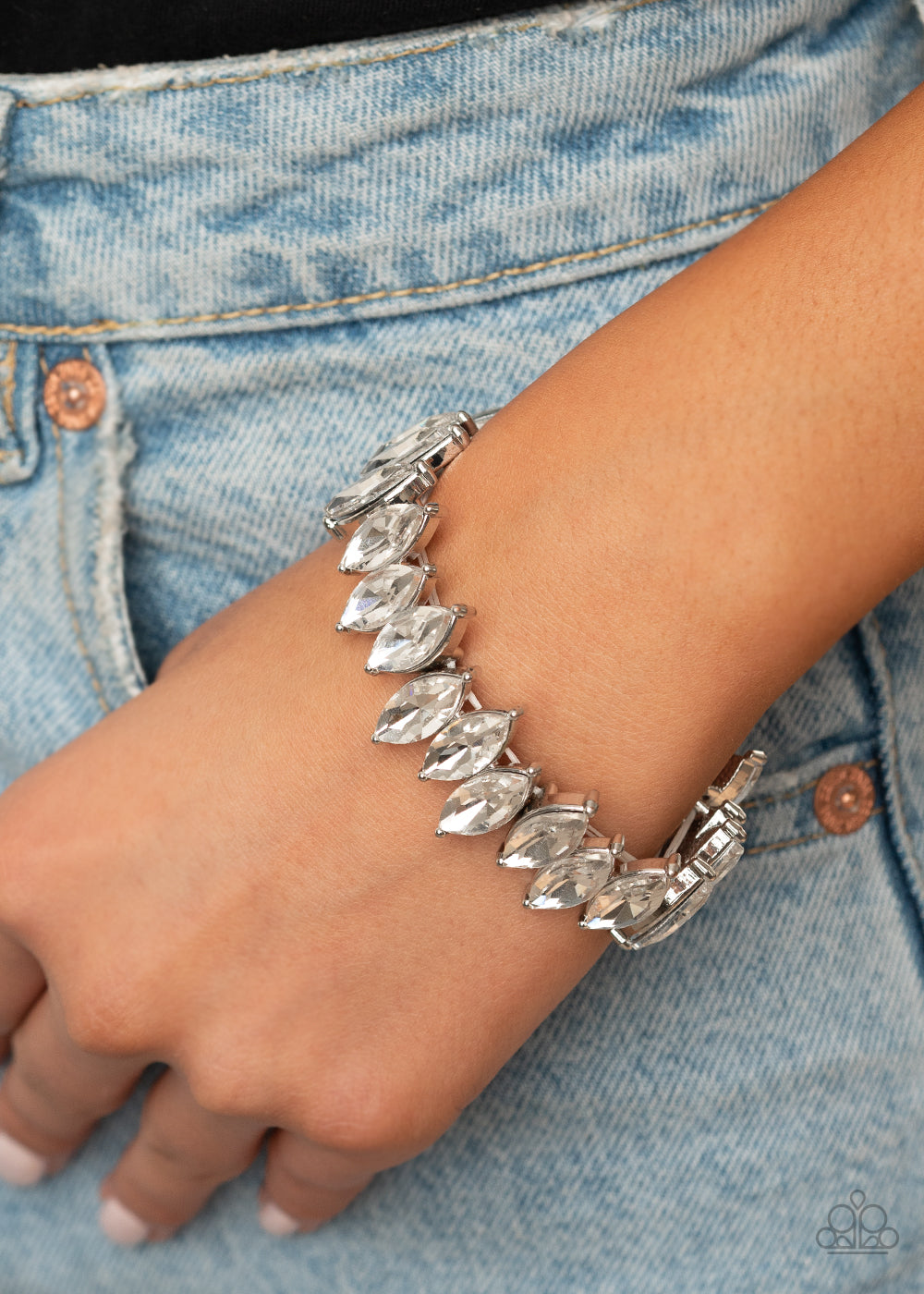 Paparazzi Accessories: Fiercely Fragmented - White Bracelet