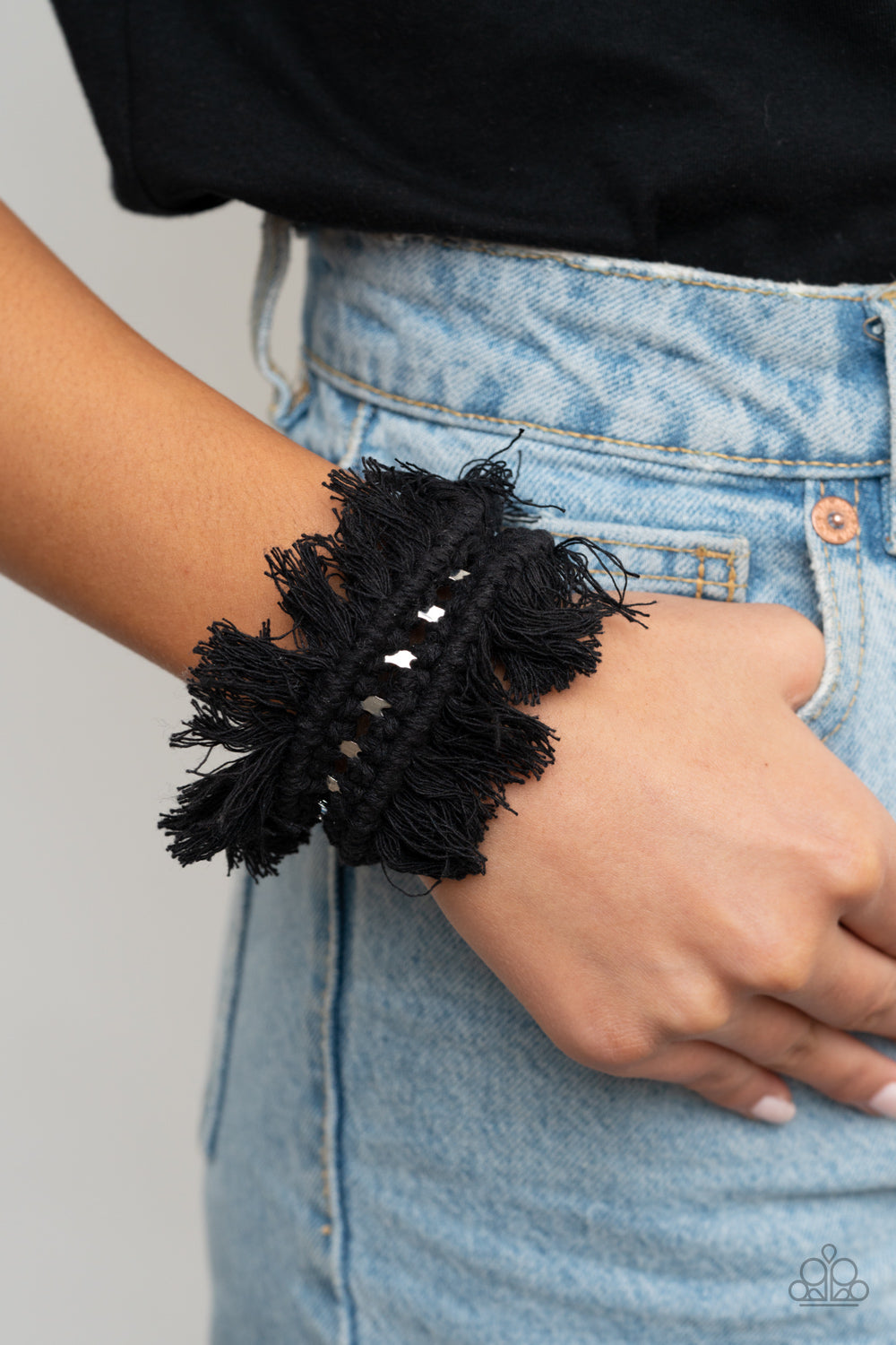 Paparazzi Accessories: Homespun Hardware - Black Bracelet