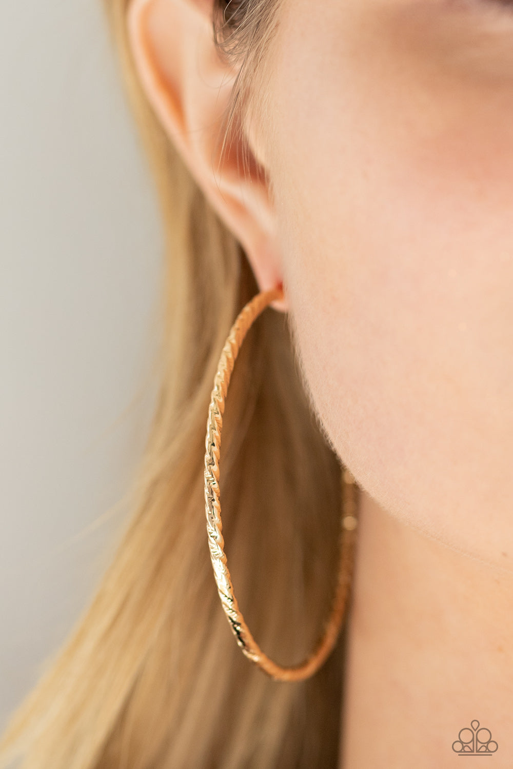 Paparazzi Accessories: Voluptuous Volume - Gold Earring