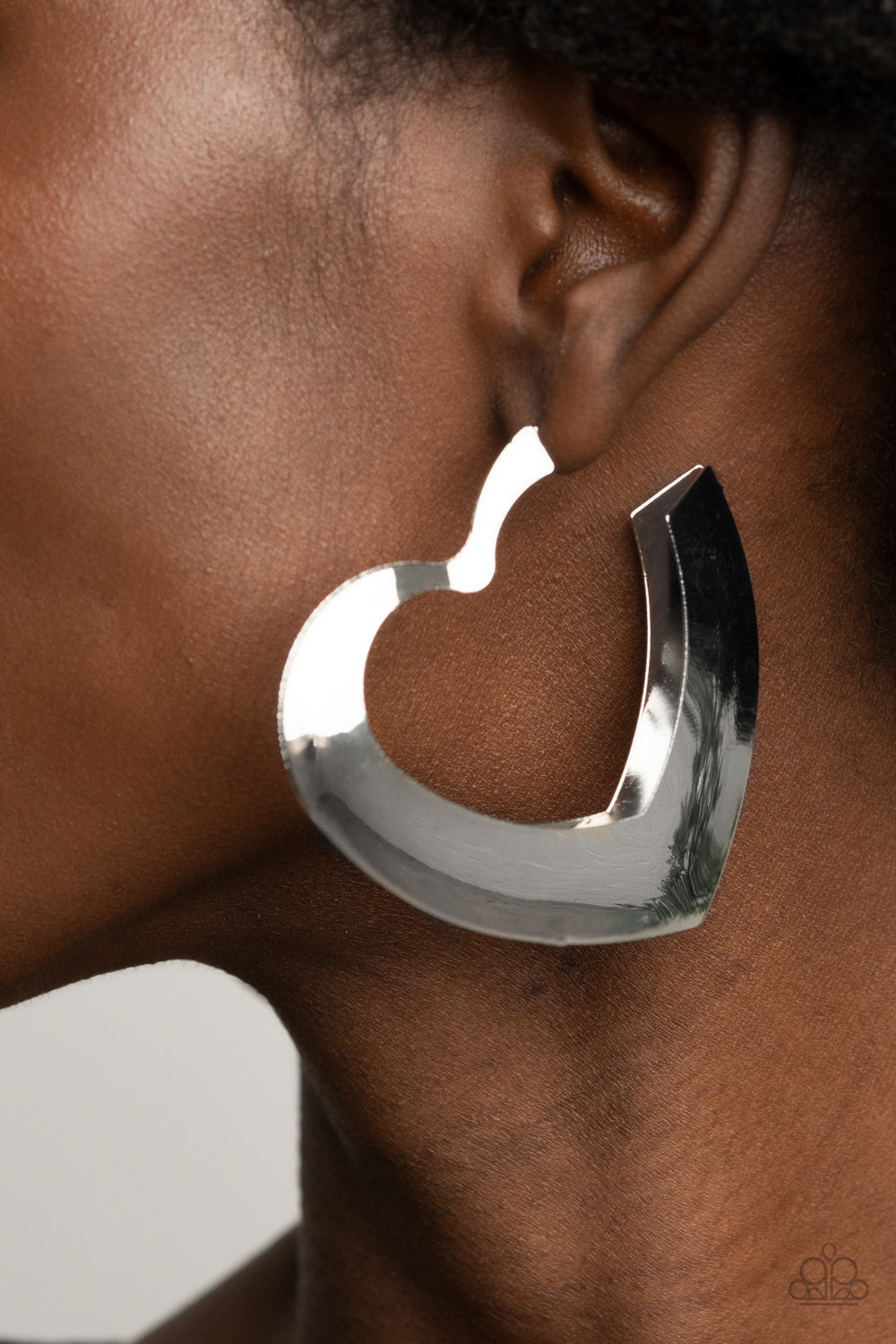 Paparazzi Accessories: Heart-Racing Radiance - Silver Earring