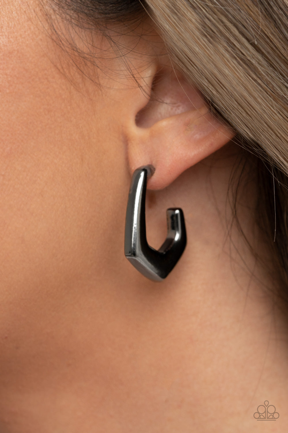 Paparazzi Accessories: On The Hook - Black Earring
