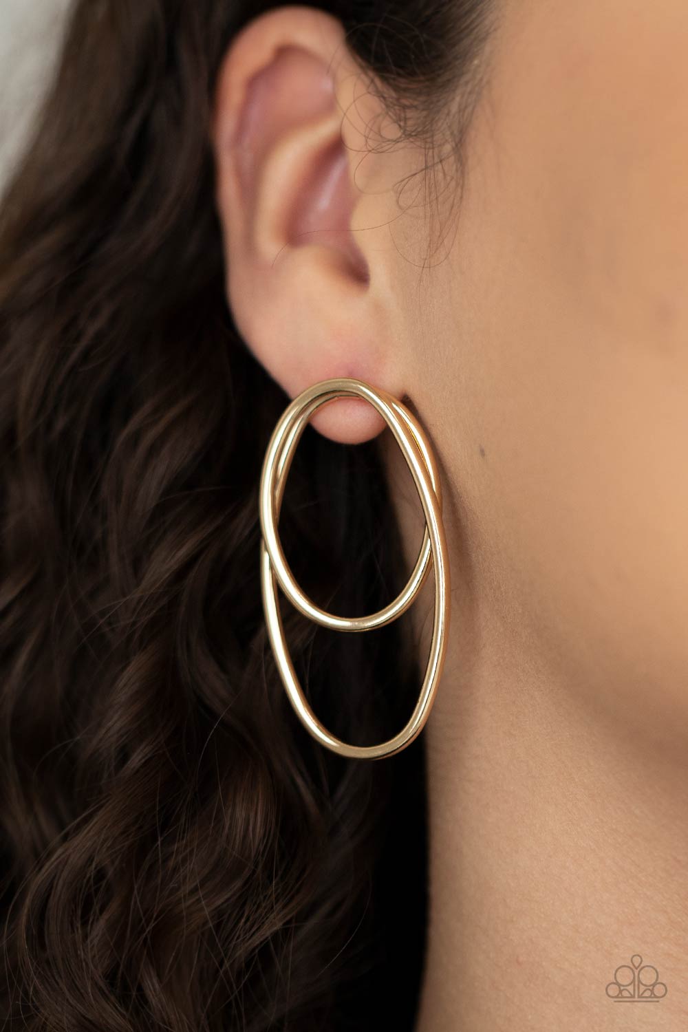 Paparazzi Accessories: So OVAL-Dramatic - Gold Earring