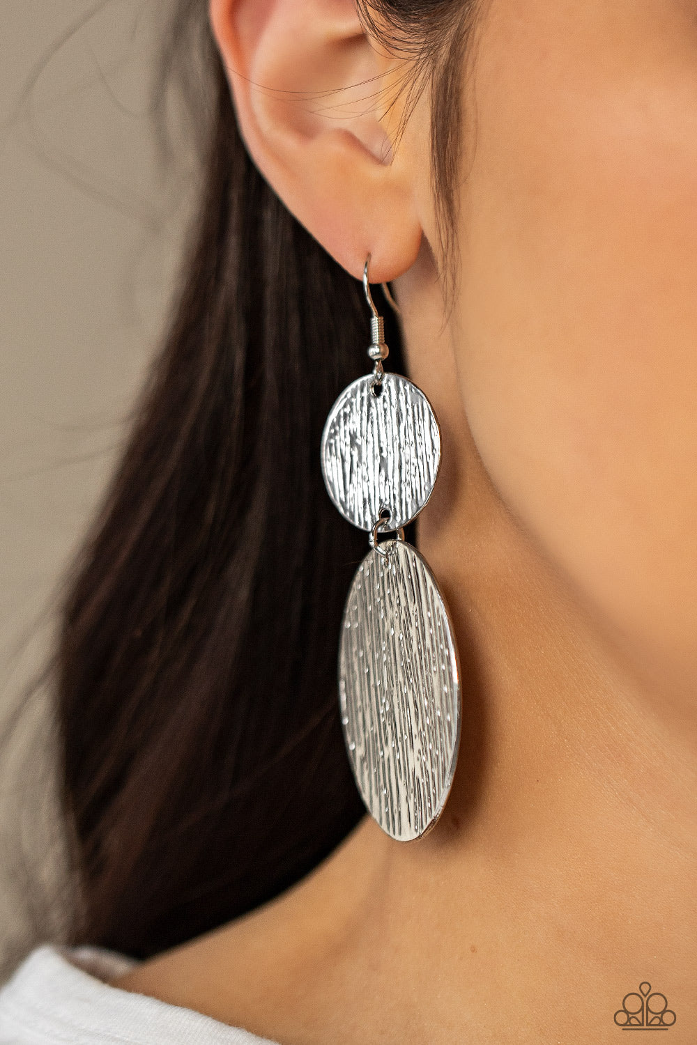 Paparazzi Accessories: Status CYMBAL - Silver Earring