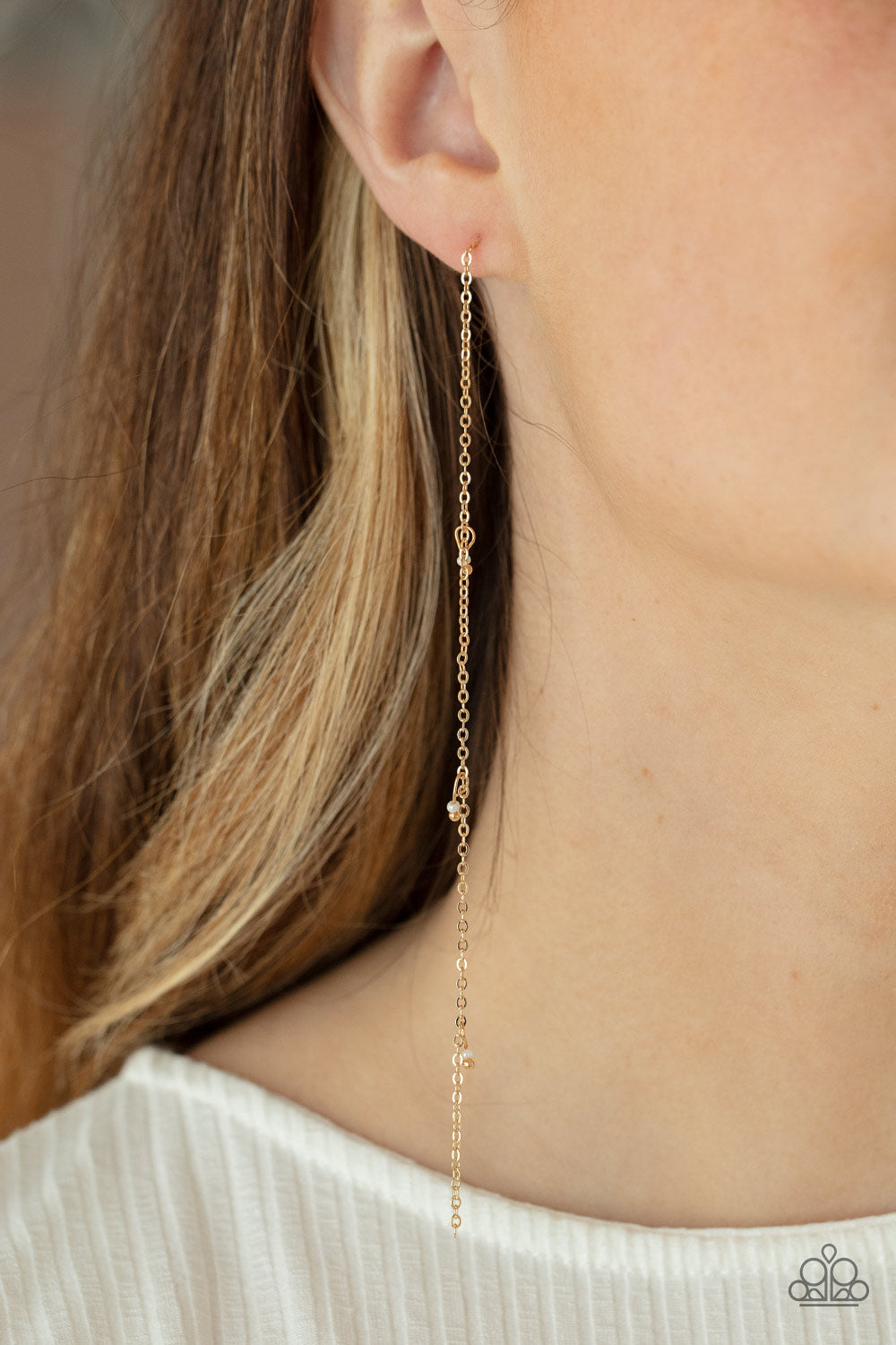 Paparazzi Accessories: Dauntlessly Dainty - Gold Earring
