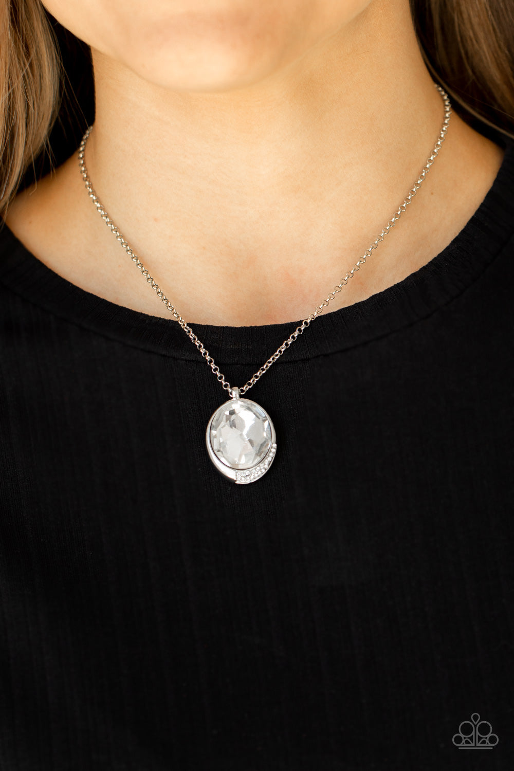 Paparazzi Accessories: Fashion Finale - White Necklace