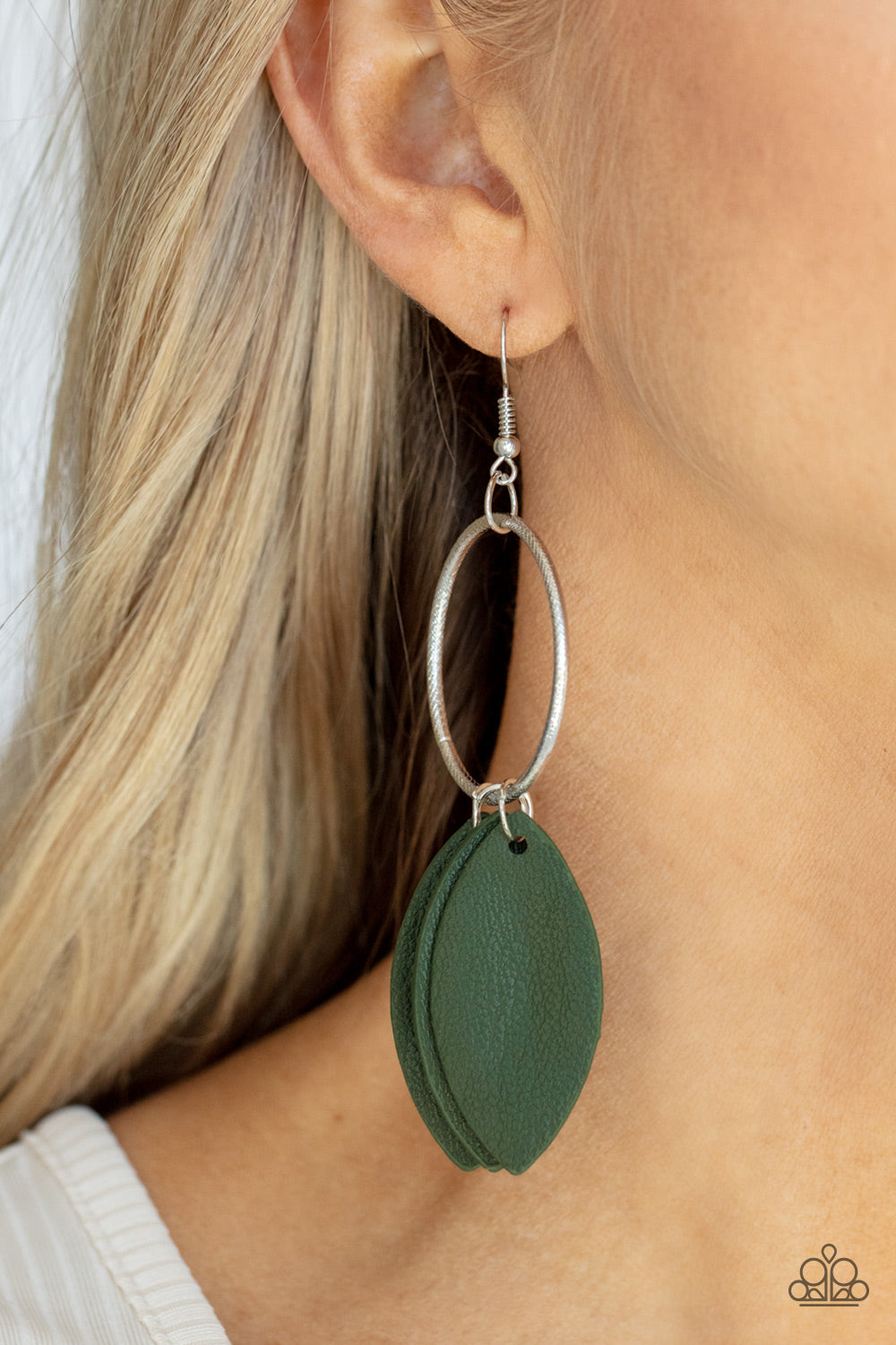 Paparazzi Accessories: Leafy Laguna - Green Earrings