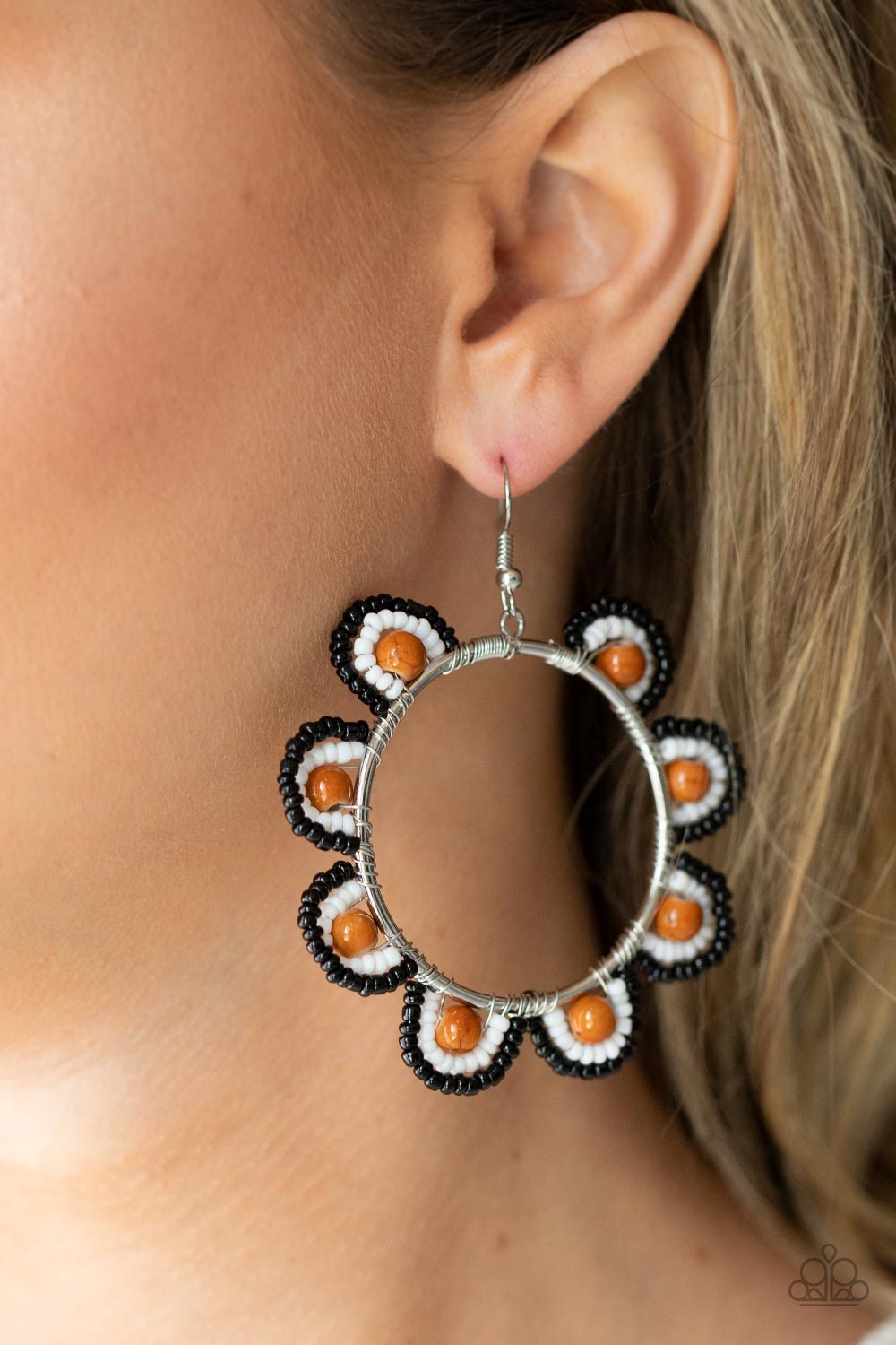 Paparazzi Accessories: Groovy Gardens - Brown Earring