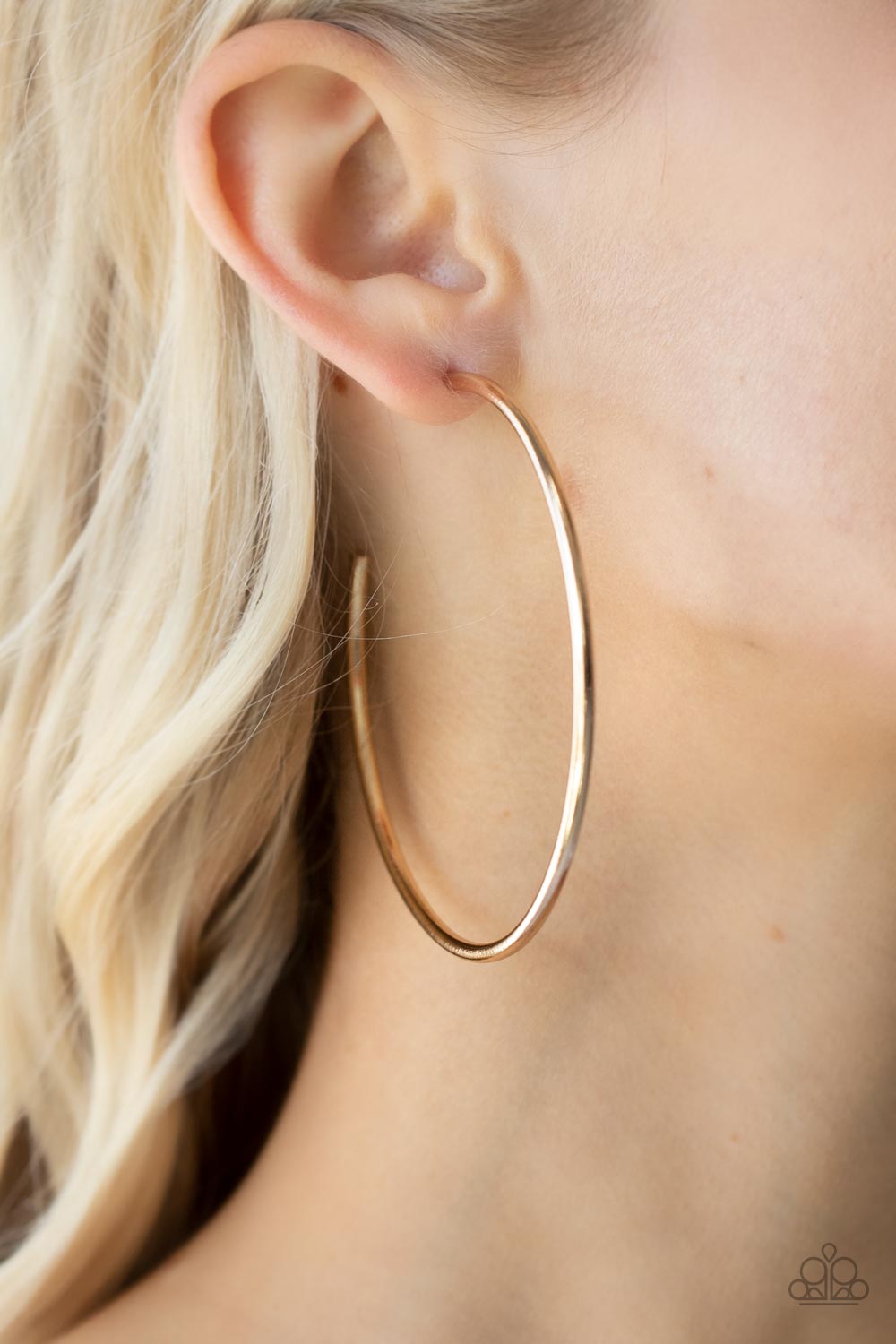 Paparazzi Accessories: Mega Metro - Gold Earring