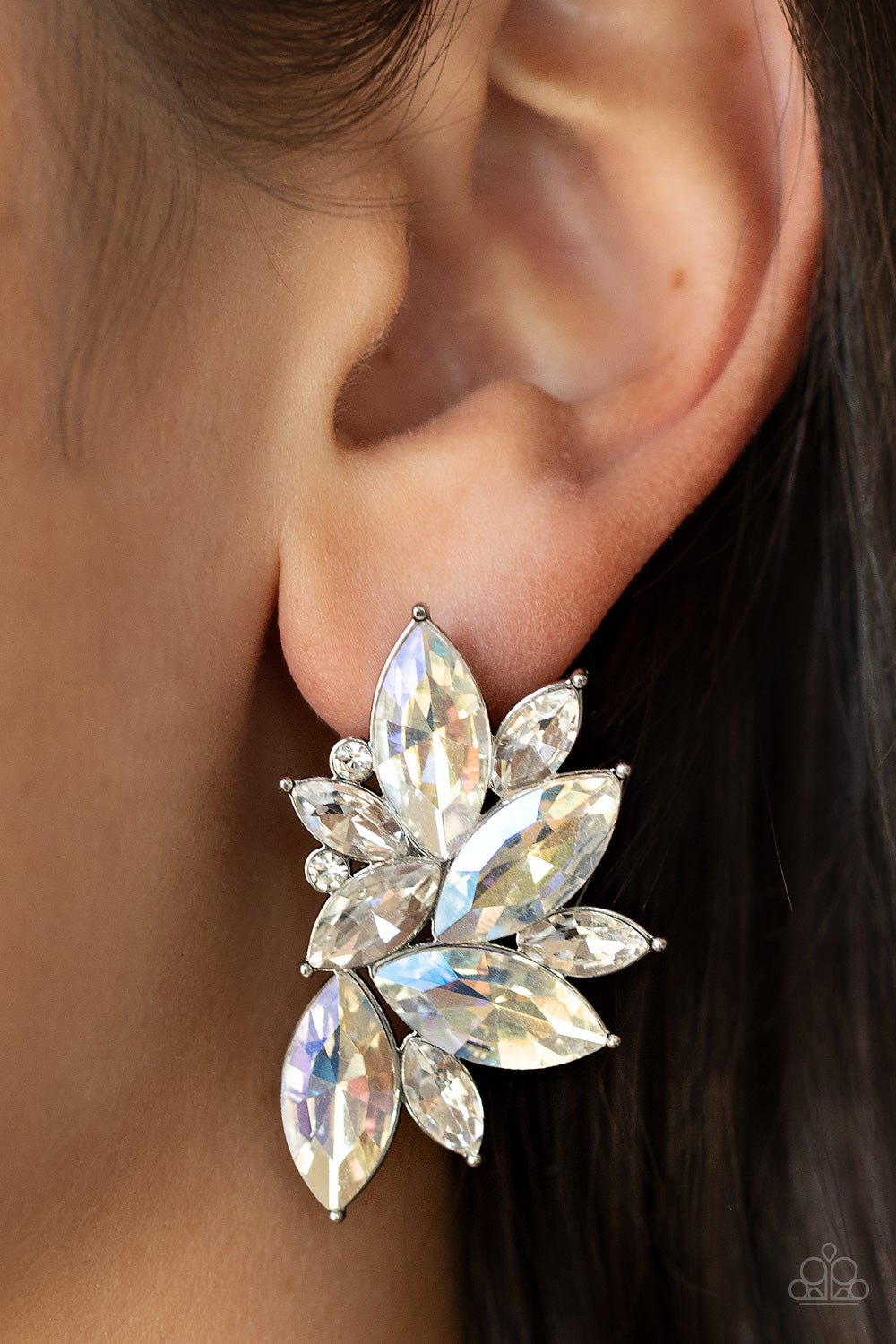 Paparazzi Accessories:Instant Iridescence - White Earring