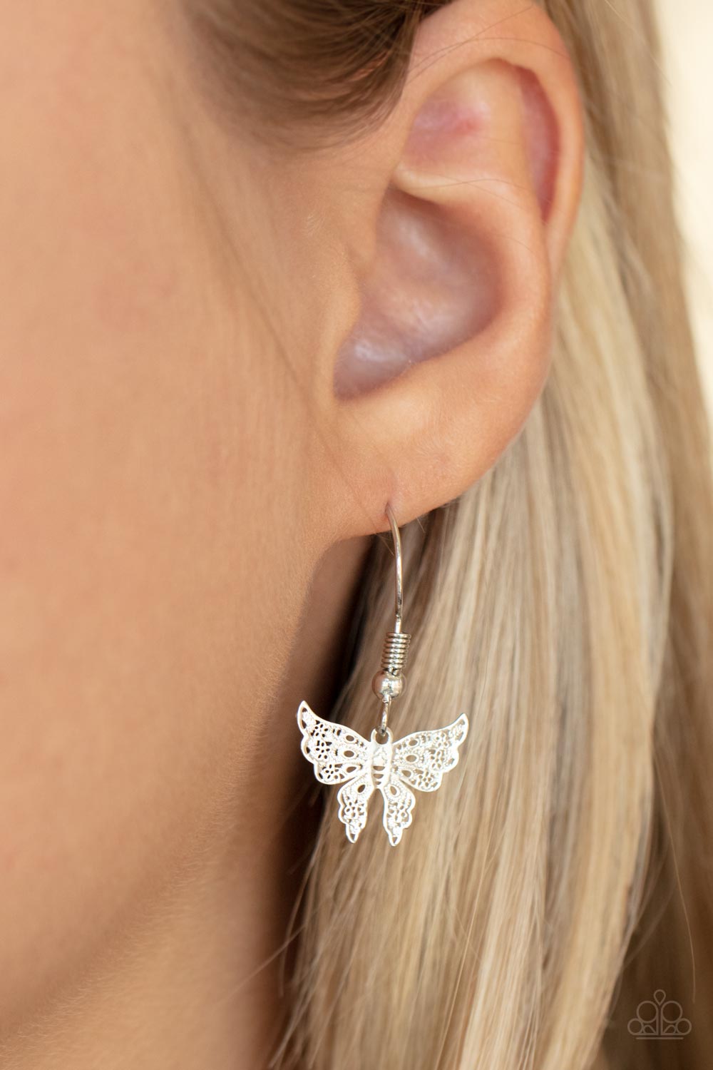 Paparazzi Accessories: Bountiful Butterflies - White Necklace