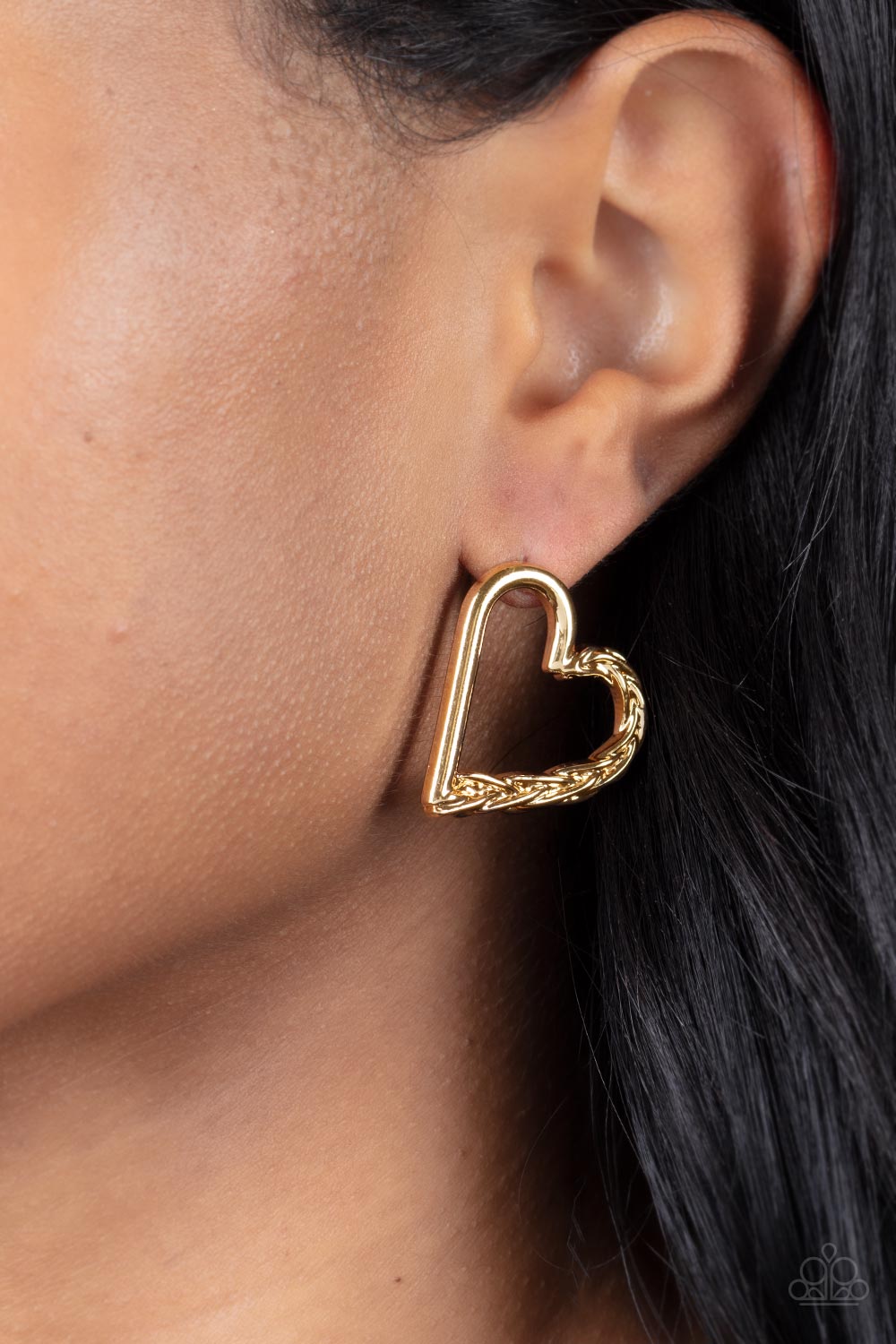 Paparazzi Accessories: Cupid, Who? - Gold Earring