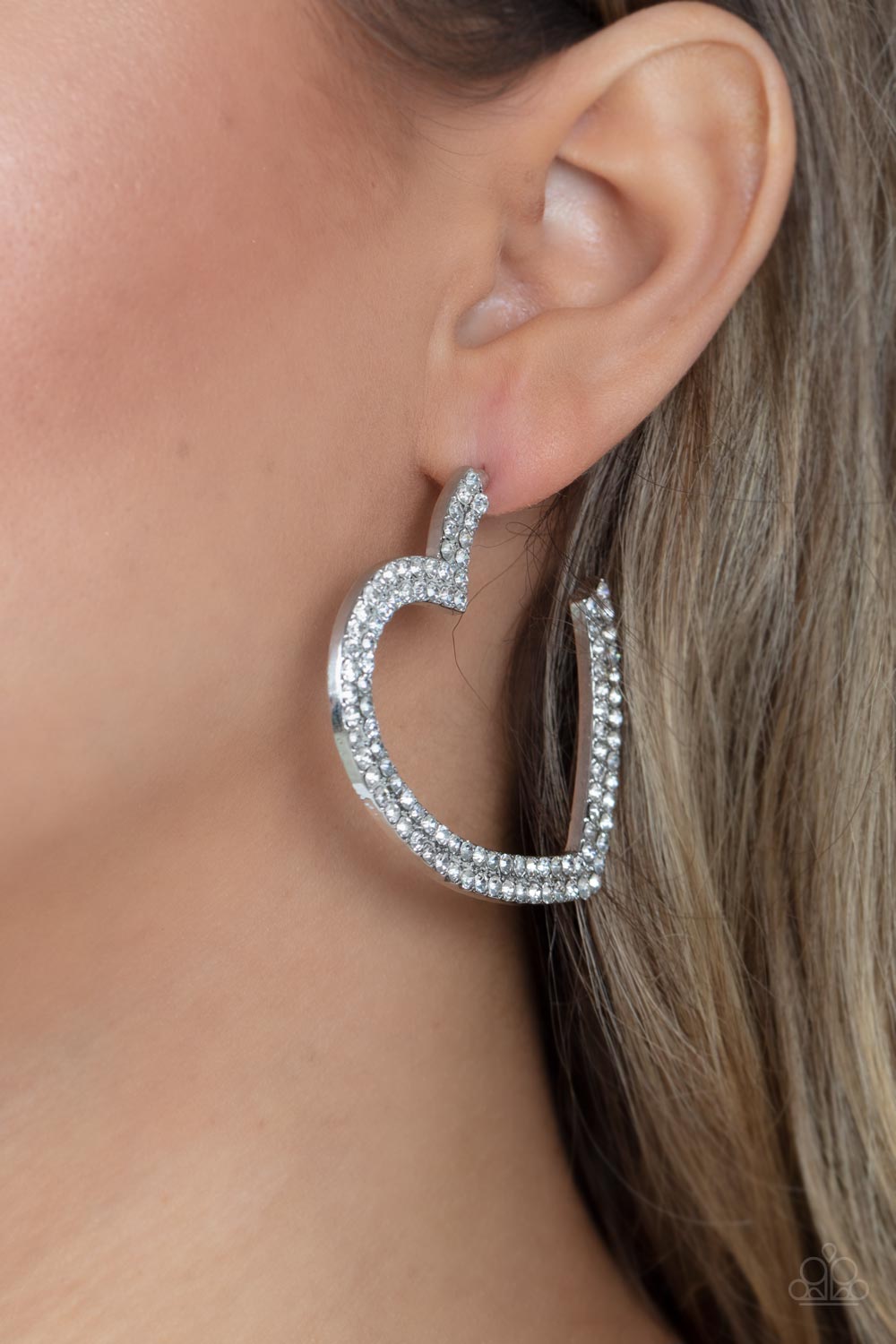 Paparazzi Accessories: AMORE to Love - White Earring