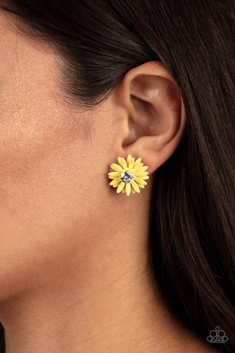 Paparazzi Accessories: Sunshiny DAIS-y - Yellow Earring
