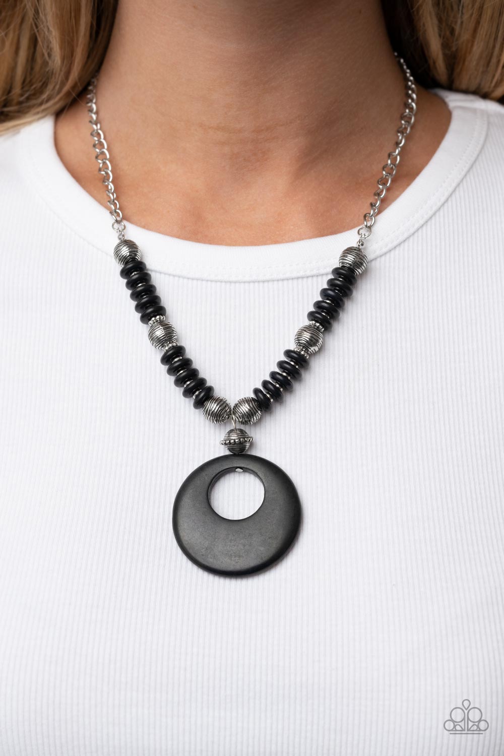 Paparazzi Accessories: Oasis Goddess - Black Necklace