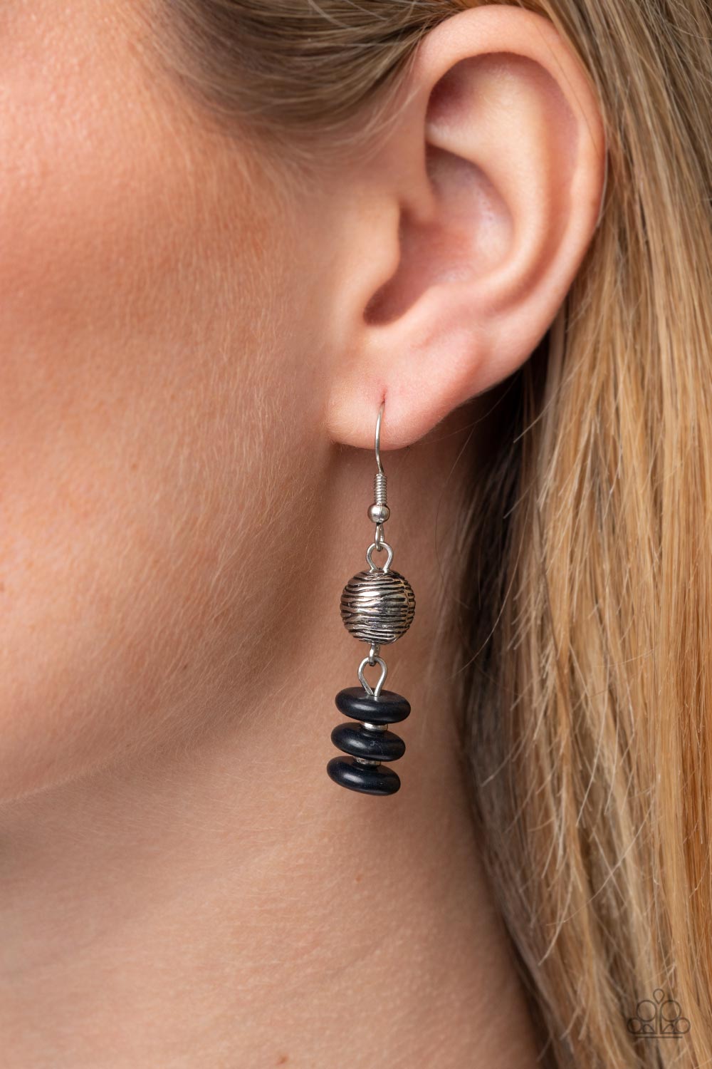 Paparazzi Accessories: Oasis Goddess - Black Necklace