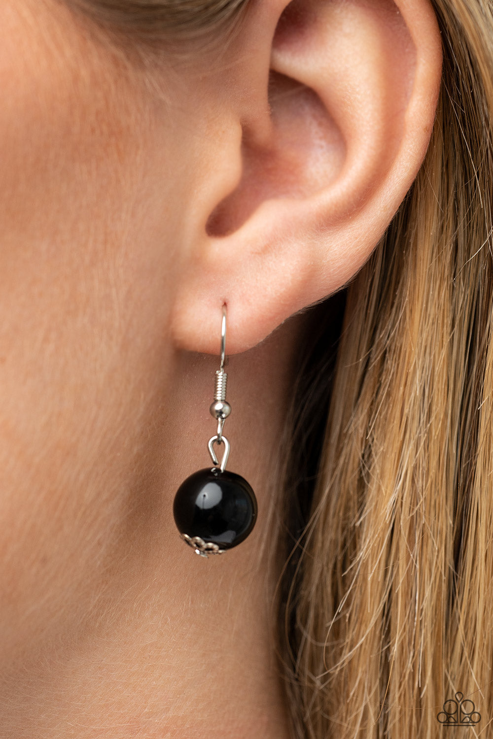 Paparazzi Accessories: Yacht Catch - Black Necklace