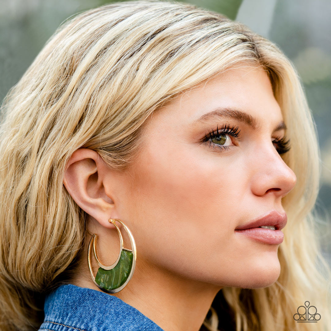 Paparazzi Accessories: Contemporary Curves - Green Earring
