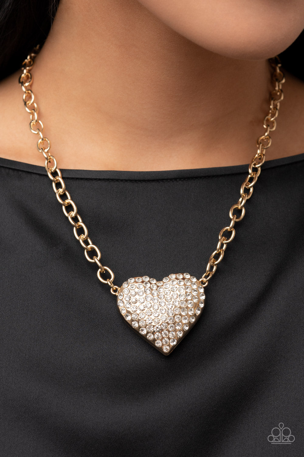 Paparazzi Accessories: Heartbreakingly Blingy - Gold Necklace
