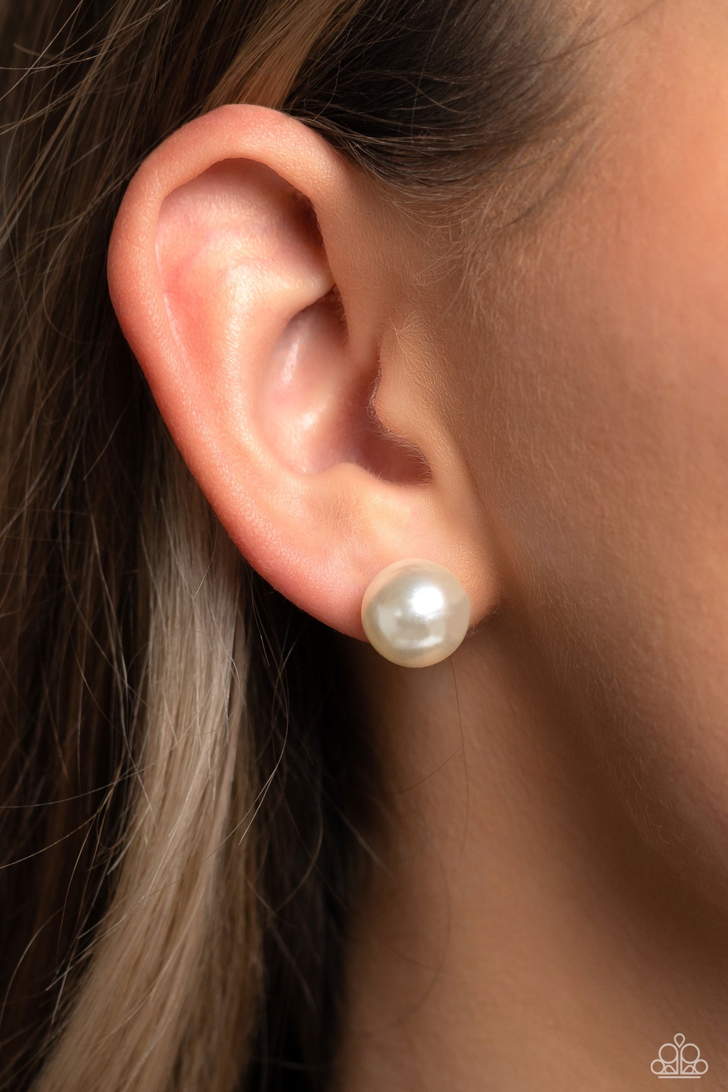 Paparazzi Accessories: Debutante Details - White Earring