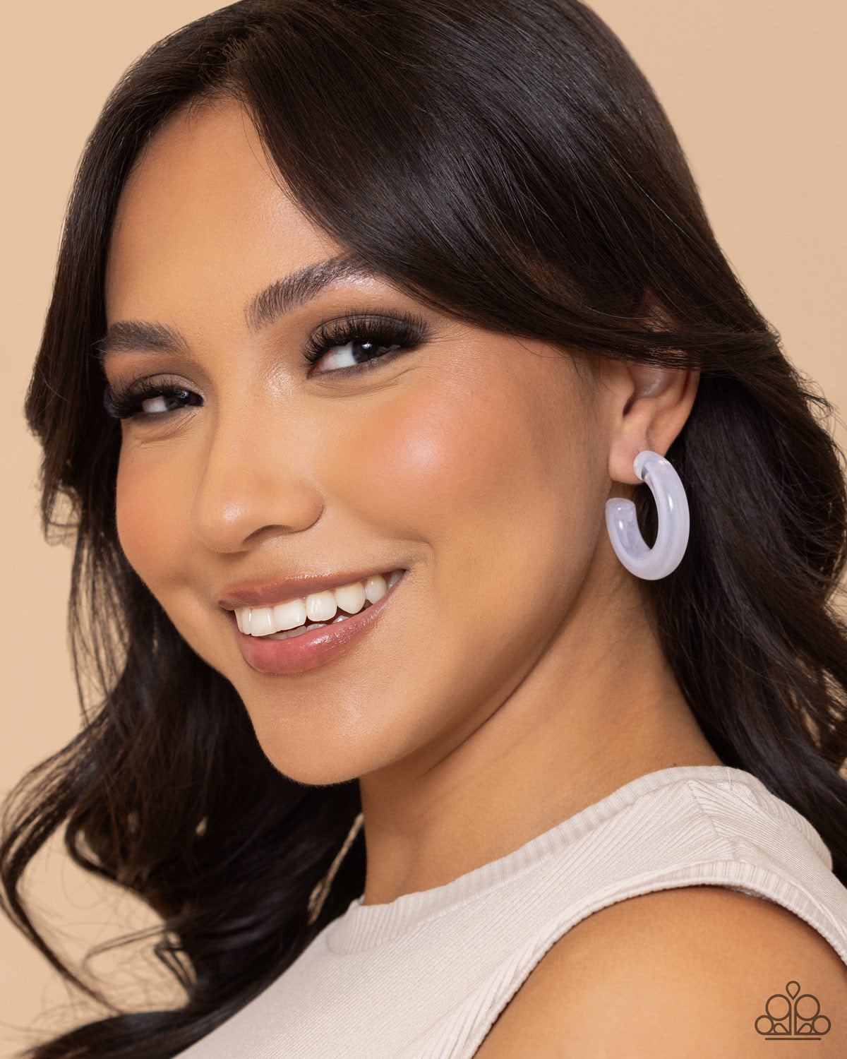 Paparazzi Accessories: Glassy GAZE - White Earring