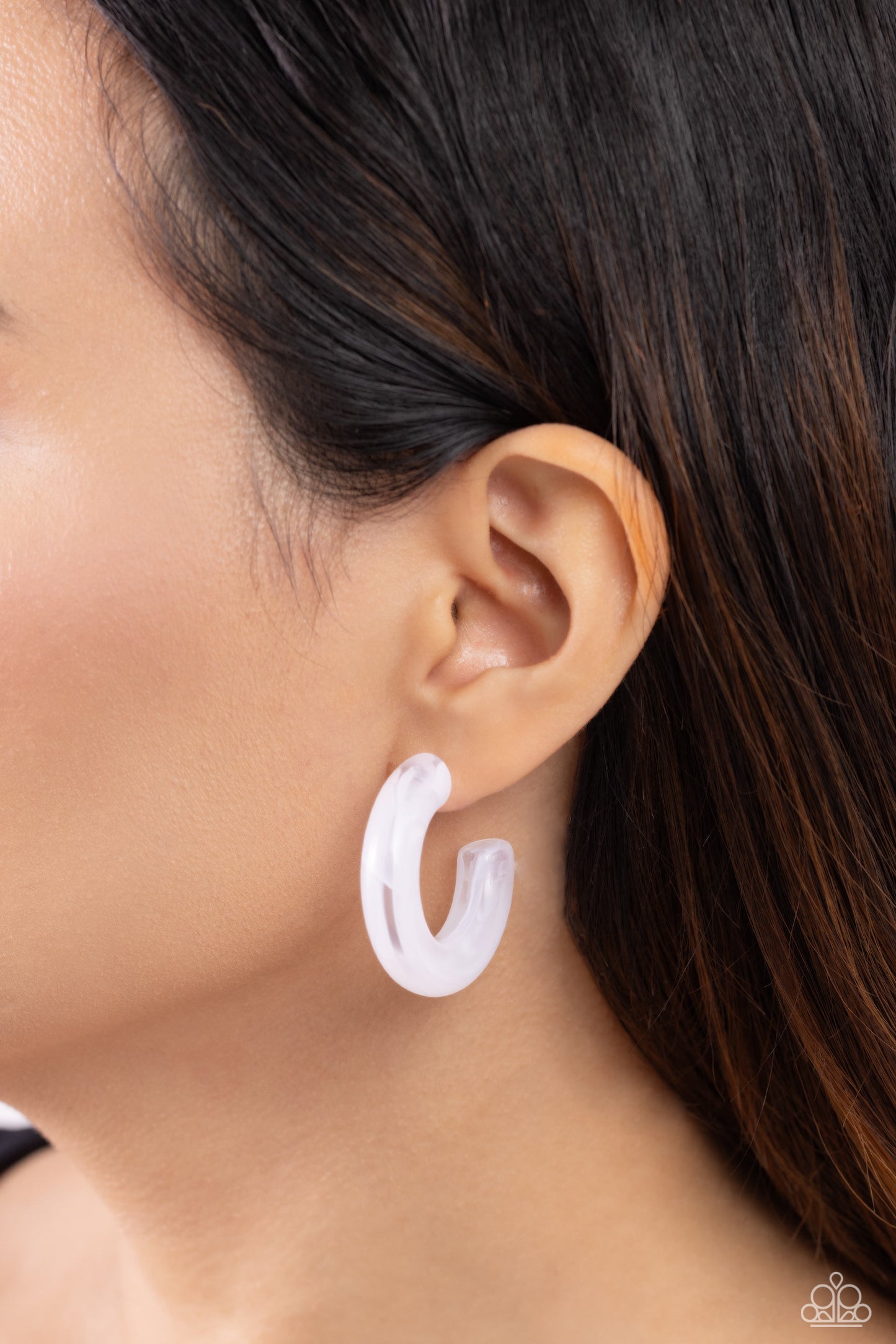 Paparazzi Accessories: Glassy GAZE - White Earring