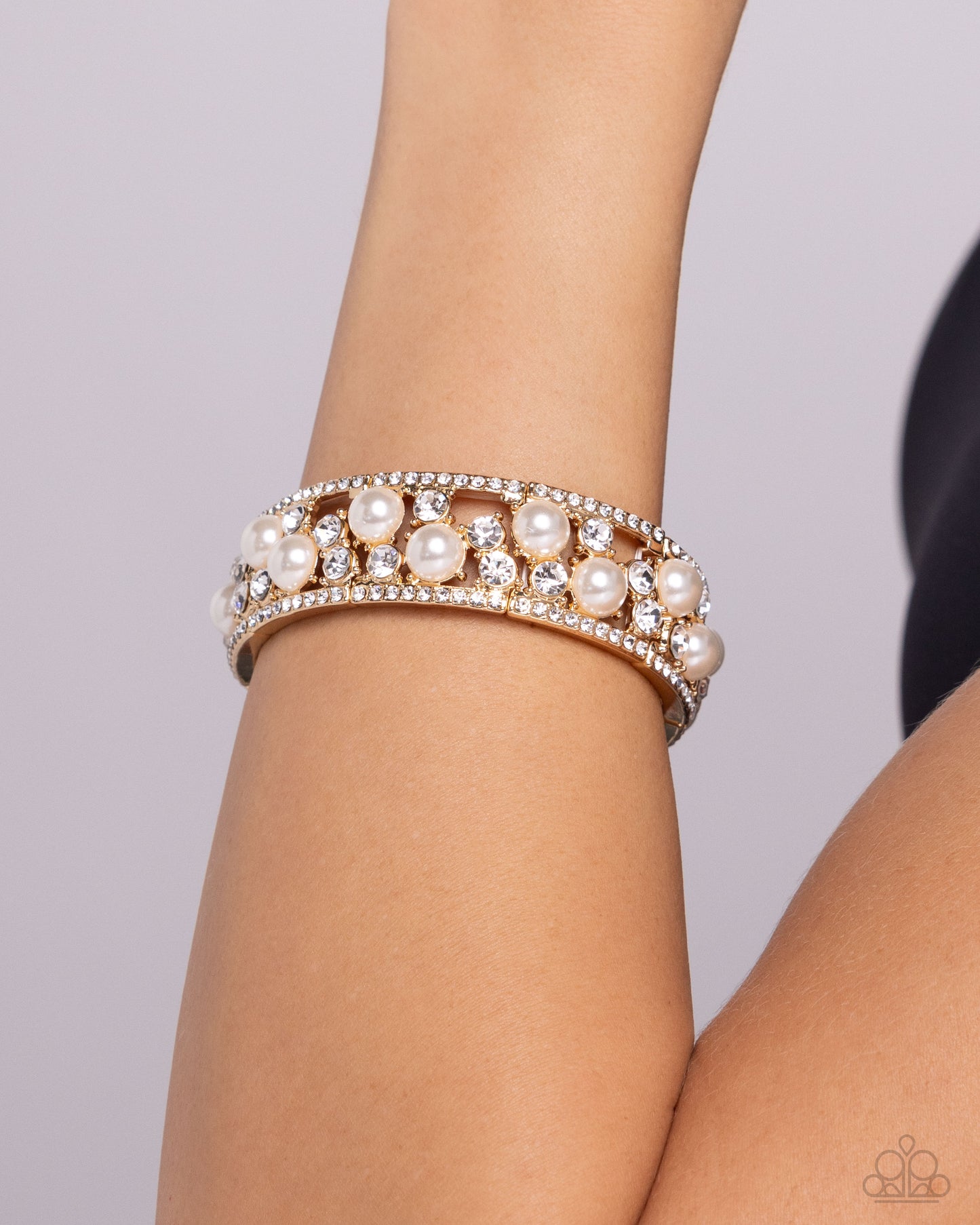 Paparazzi Accessories: Opera Singer - Gold Bracelet