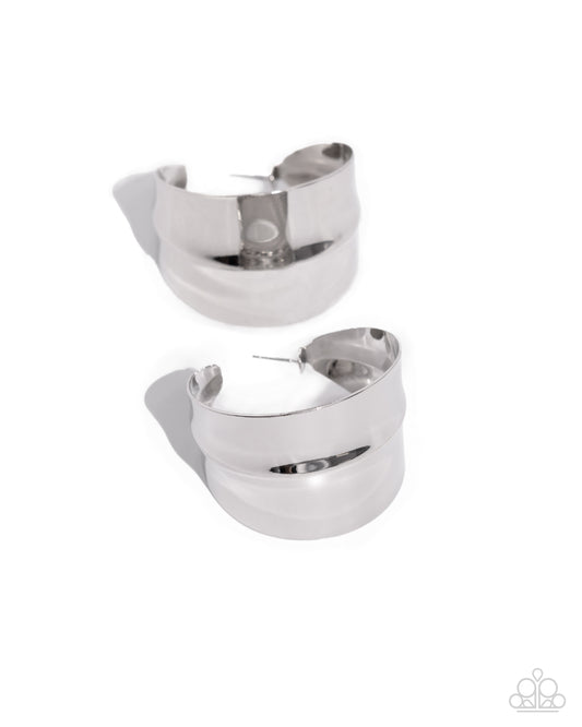 Paparazzi Accessories: Antiqued Adventure - Silver Earring