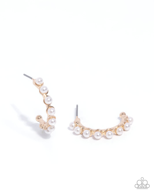 Paparazzi Accessories: Pearly Passage - Gold Earring