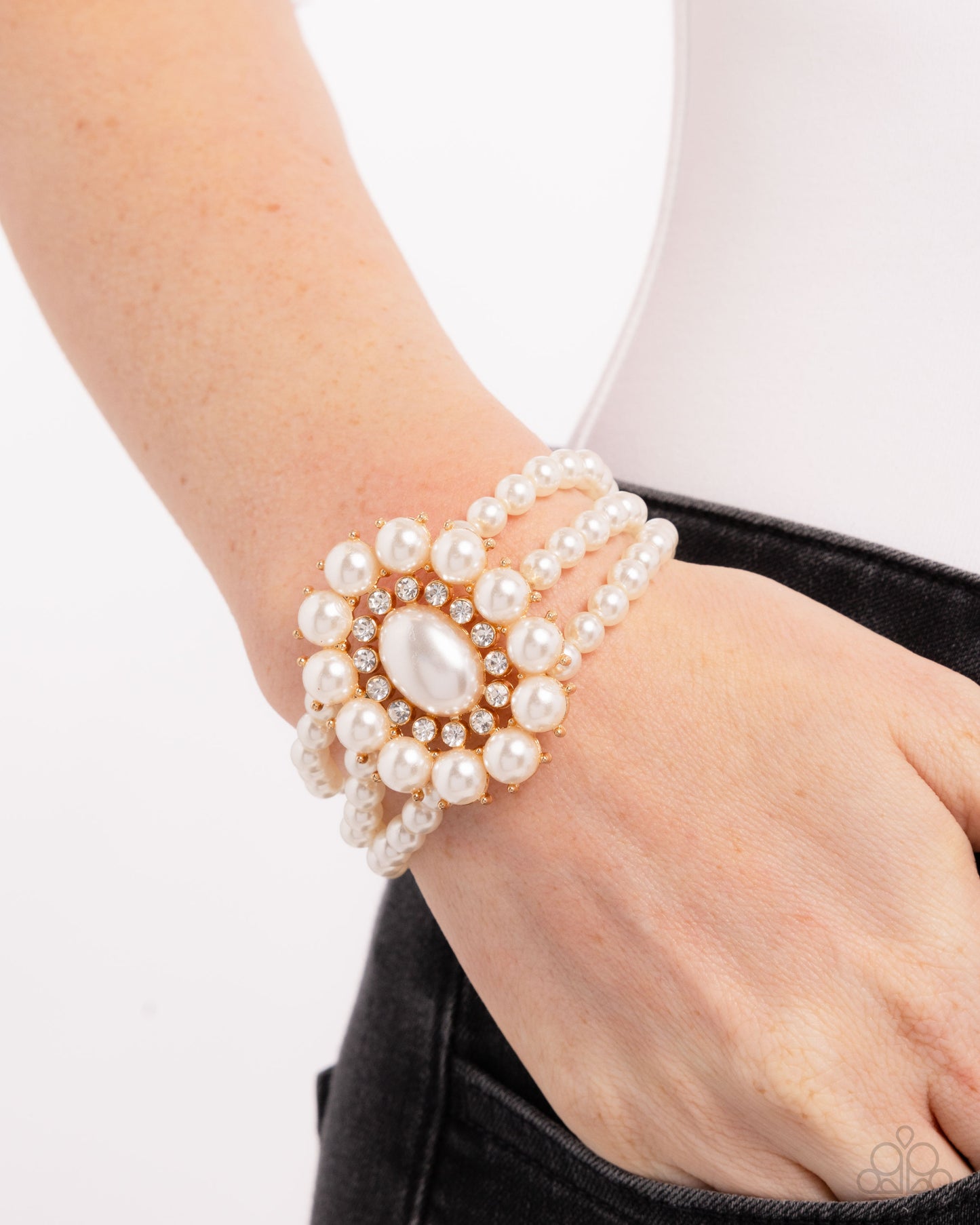 Paparazzi Accessories: Take A Fancy To - Gold Pearl Bracelet