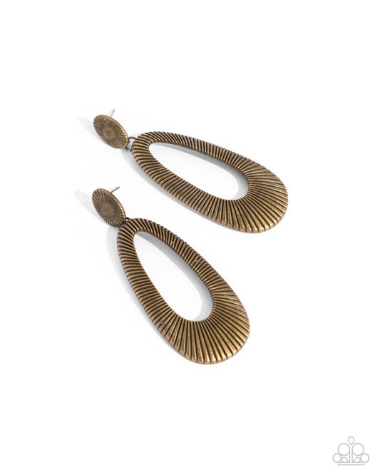 Paparazzi Accessories: Princess Potential - Brass Earring