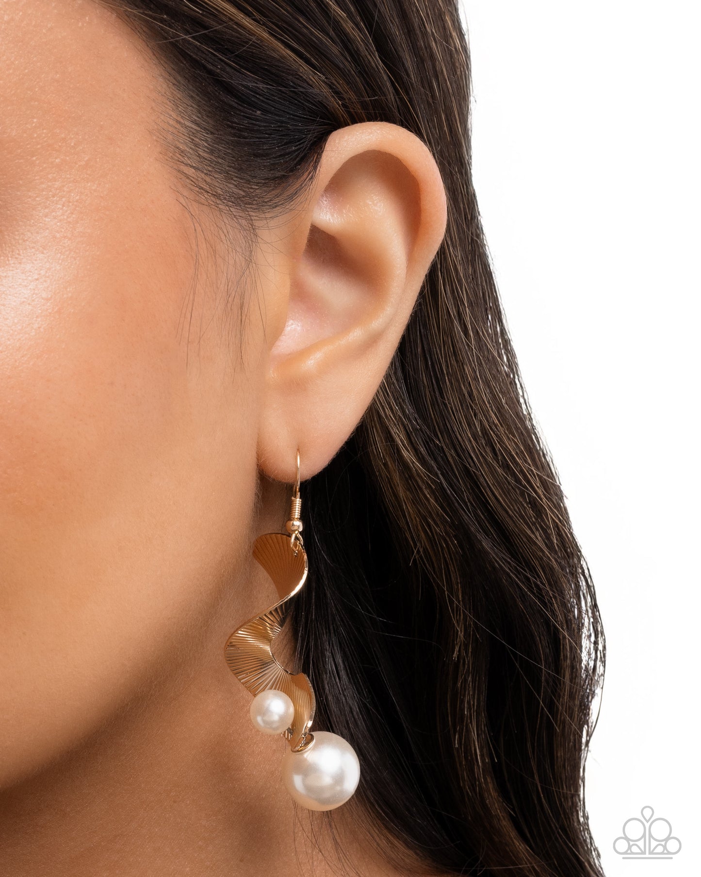 Paparazzi Accessories: Curator Chic Gold Earring