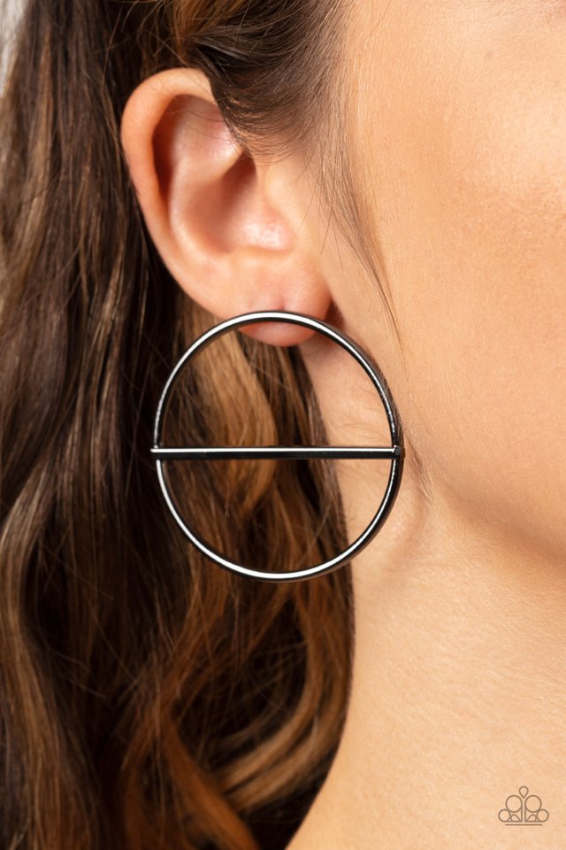Paparazzi Accessories: Dynamic Diameter Black Post Earring