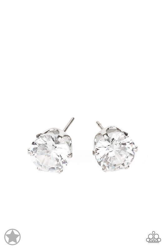 Paparazzi Accessories: Just In TIMELESS - White Earring