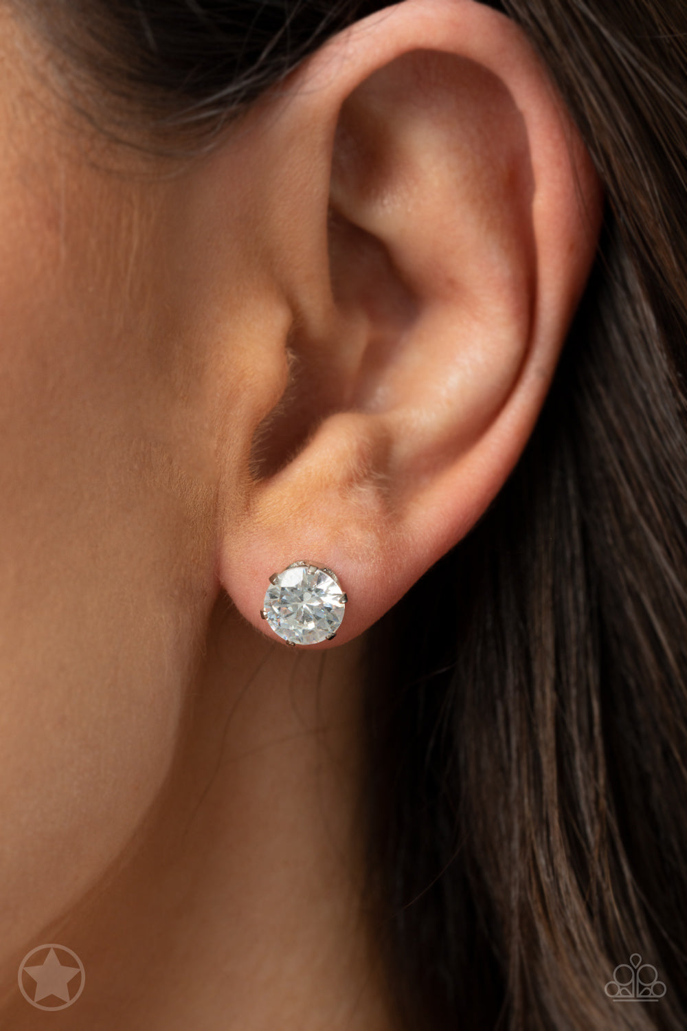 Paparazzi Accessories: Just In TIMELESS - White Earring