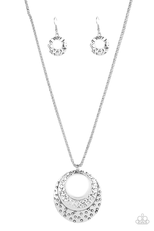 Paparazzi Accessories: Texture Trio - Silver Necklace