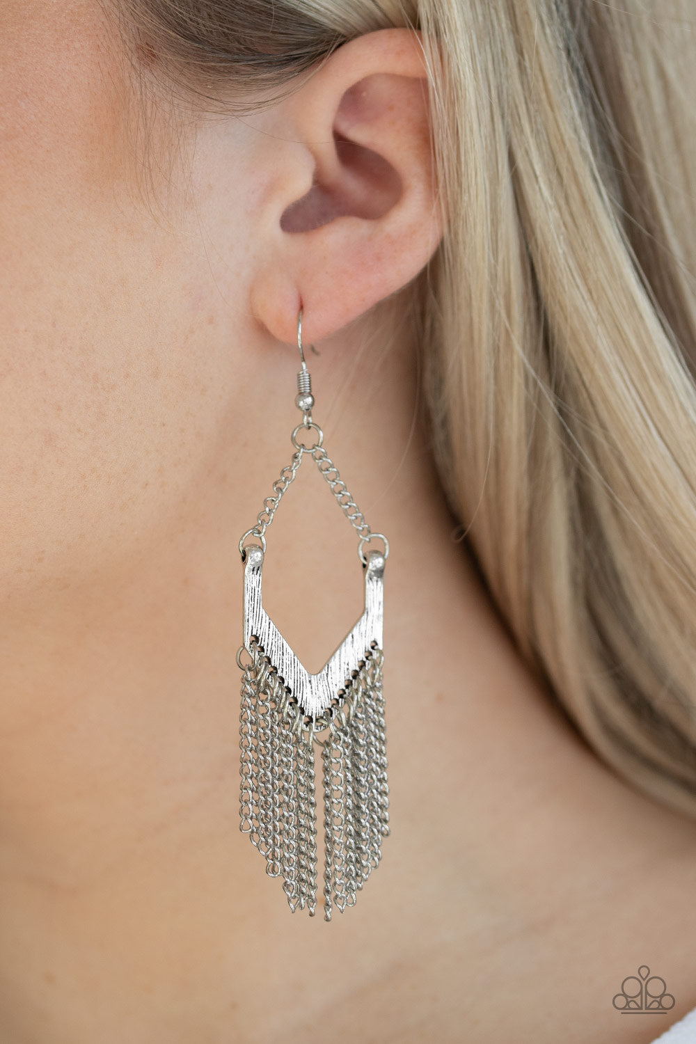 Paparazzi Accessories: Unchained Fashion - Silver Earring