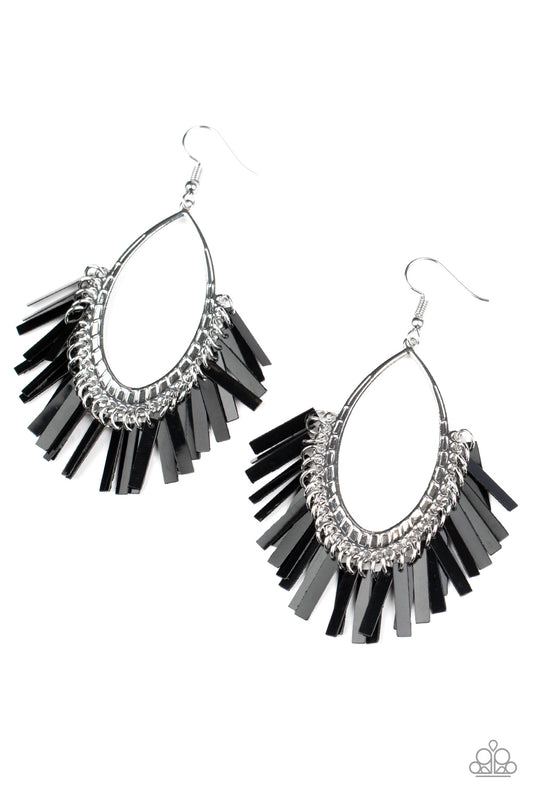 Paparazzi Accessories: Fine-Tuned Machine - Black Earring